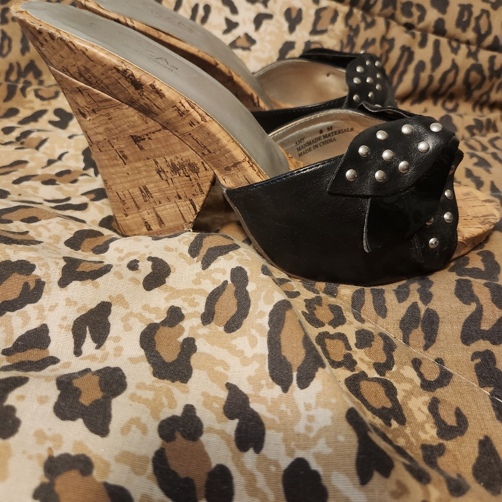 Black Studded Sbicca twist slides